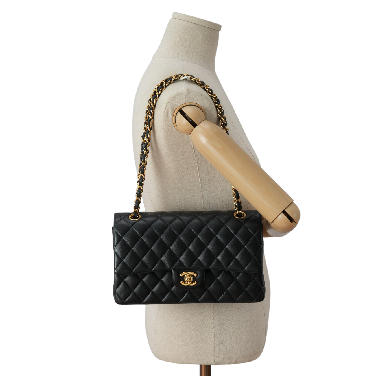 CHANEL(USED)샤넬 램스킨 클래식 미듐 플랩백