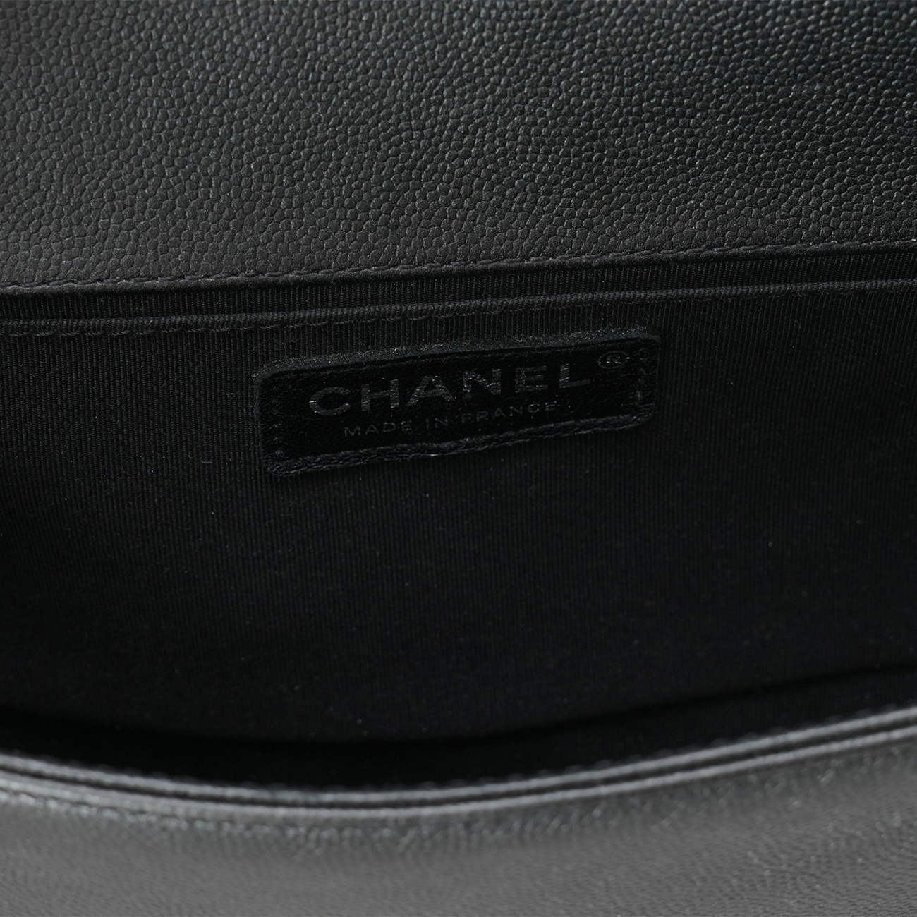 CHANEL(USED)샤넬 보이샤넬 미듐 체인 플랩백