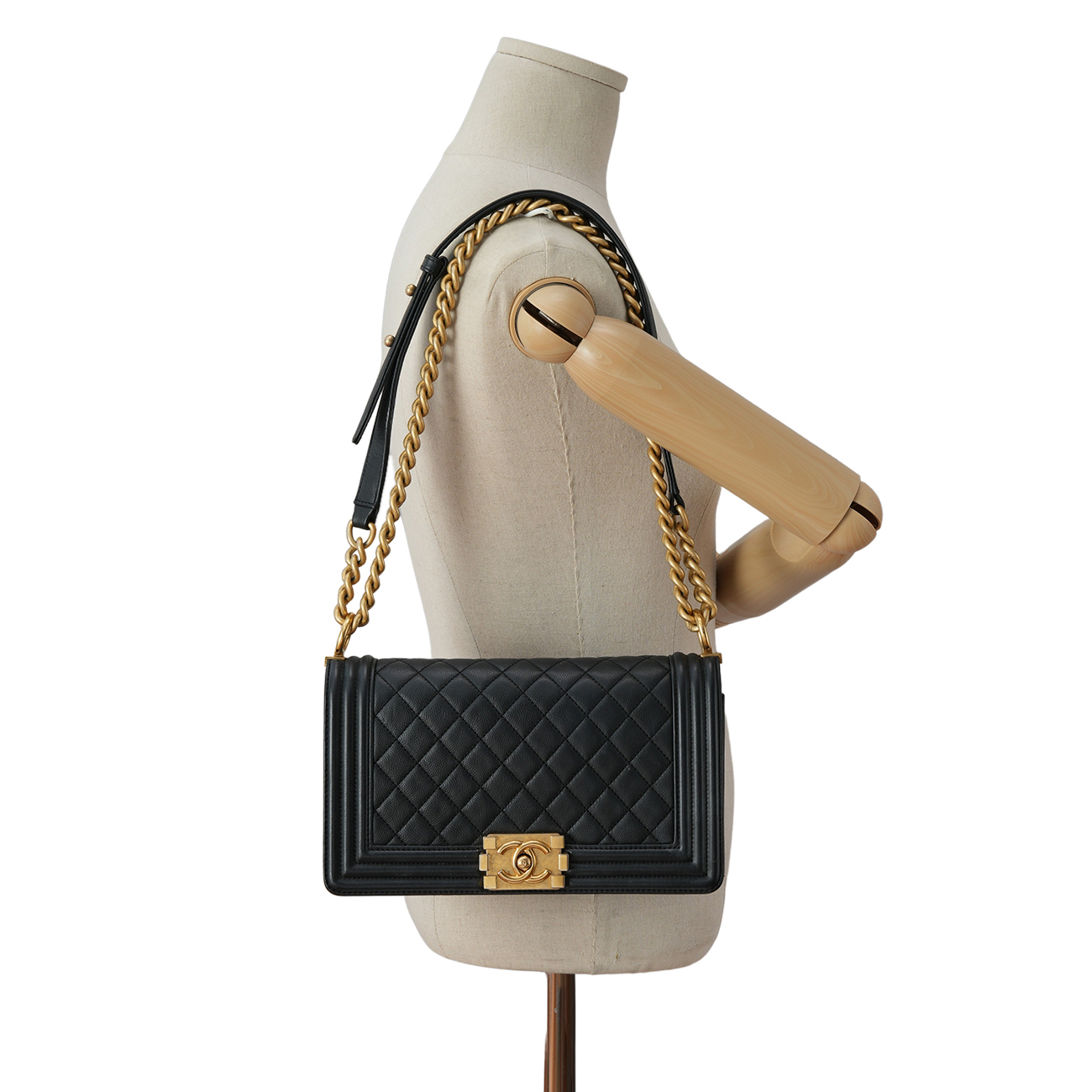 CHANEL(USED)샤넬 캐비어 보이백 미듐 플랩백