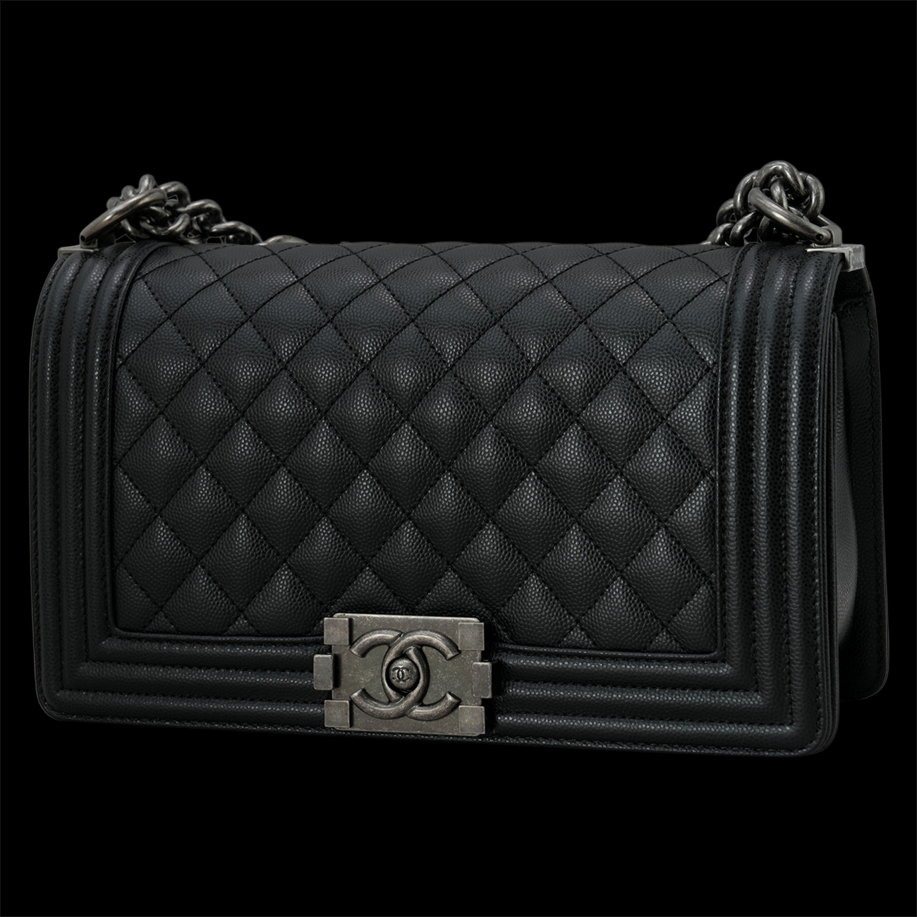 CHANEL(USED)샤넬 A67086 캐비어 보이샤넬 미듐 플랩백