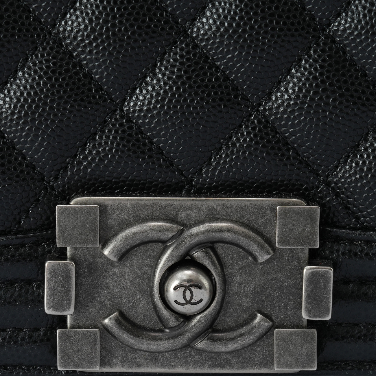 CHANEL(USED)샤넬 캐비어 보이샤넬 미듐 플랩백