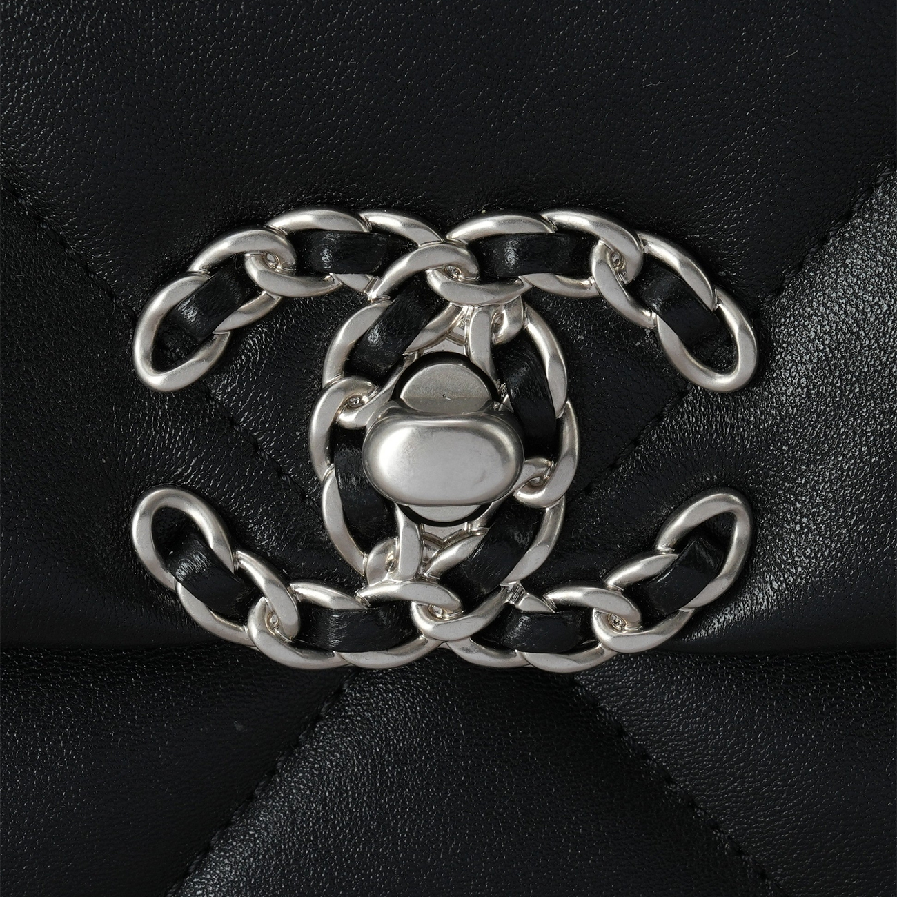 CHANEL(USED)샤넬 19백 미듐