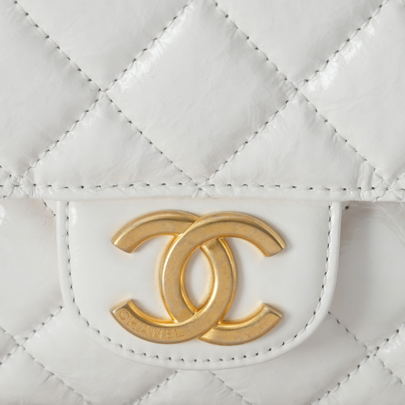 CHANEL(USED)샤넬 AS4322 포켓 체인 호보백