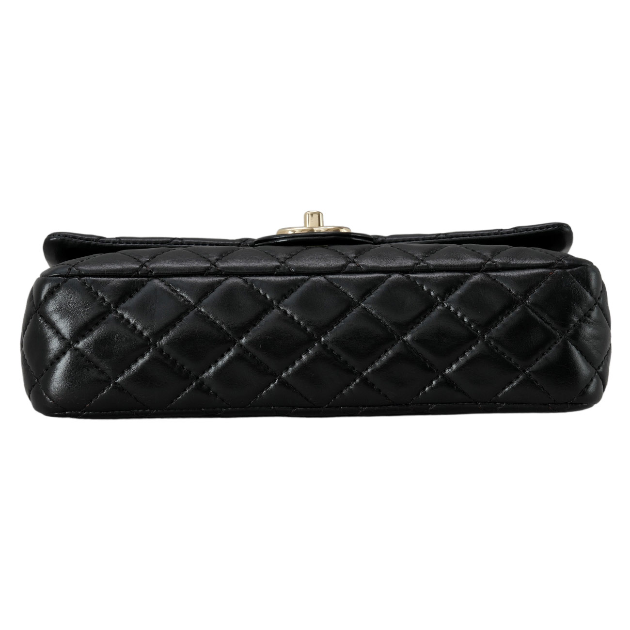 CHANEL(USED)샤넬 램스킨 클래식 미듐 플랩백