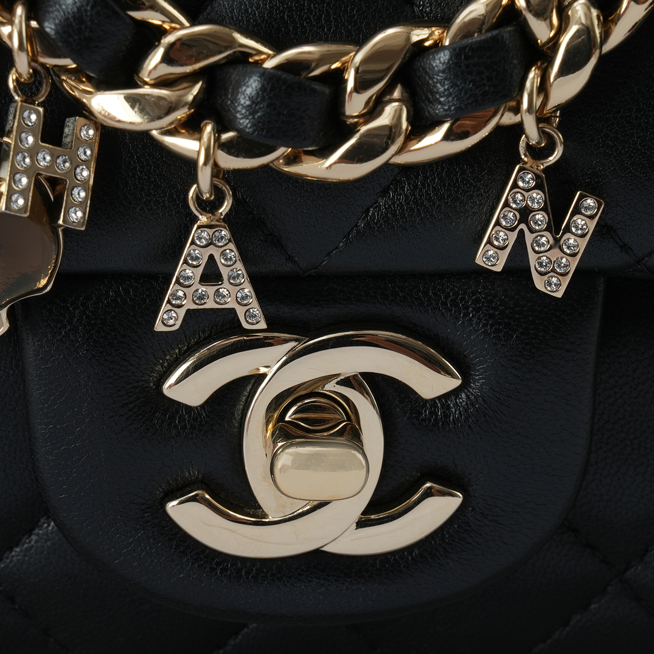 CHANEL(USED)샤넬 AS2326 시즌 램스킨 클래식 뉴미니 체인백