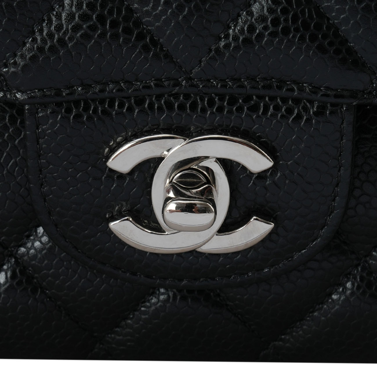 CHANEL(USED)샤넬 캐비어 클래식 미듐 플랩백
