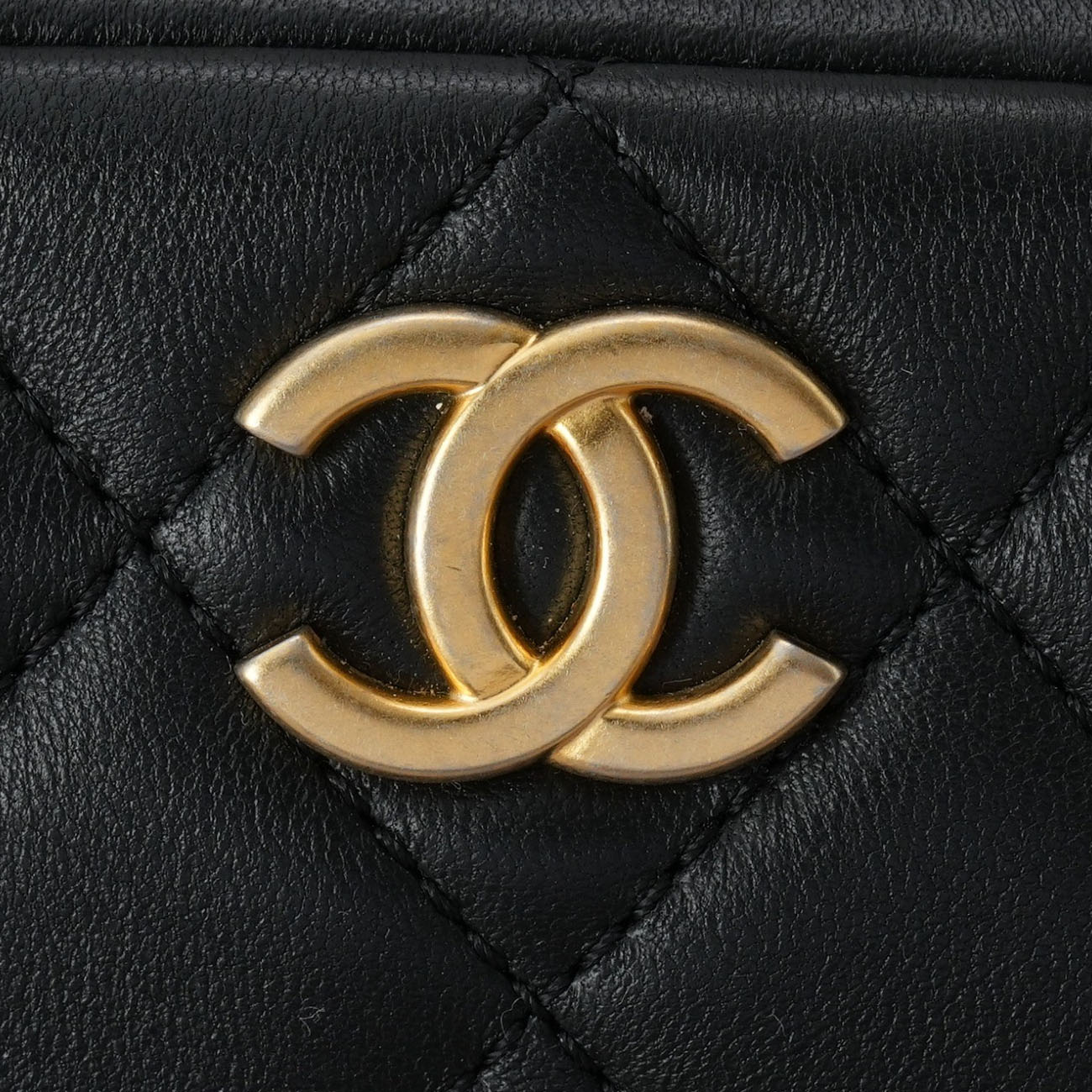 CHANEL(USED)샤넬 시즌 골든볼 카메라백