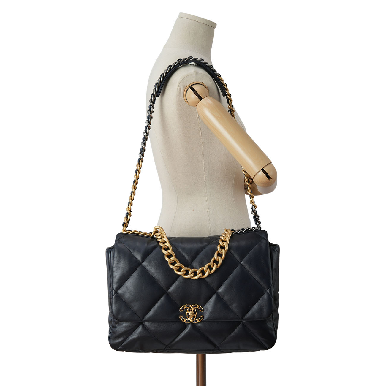 CHANEL(USED)샤넬 AS1162 19백 맥시