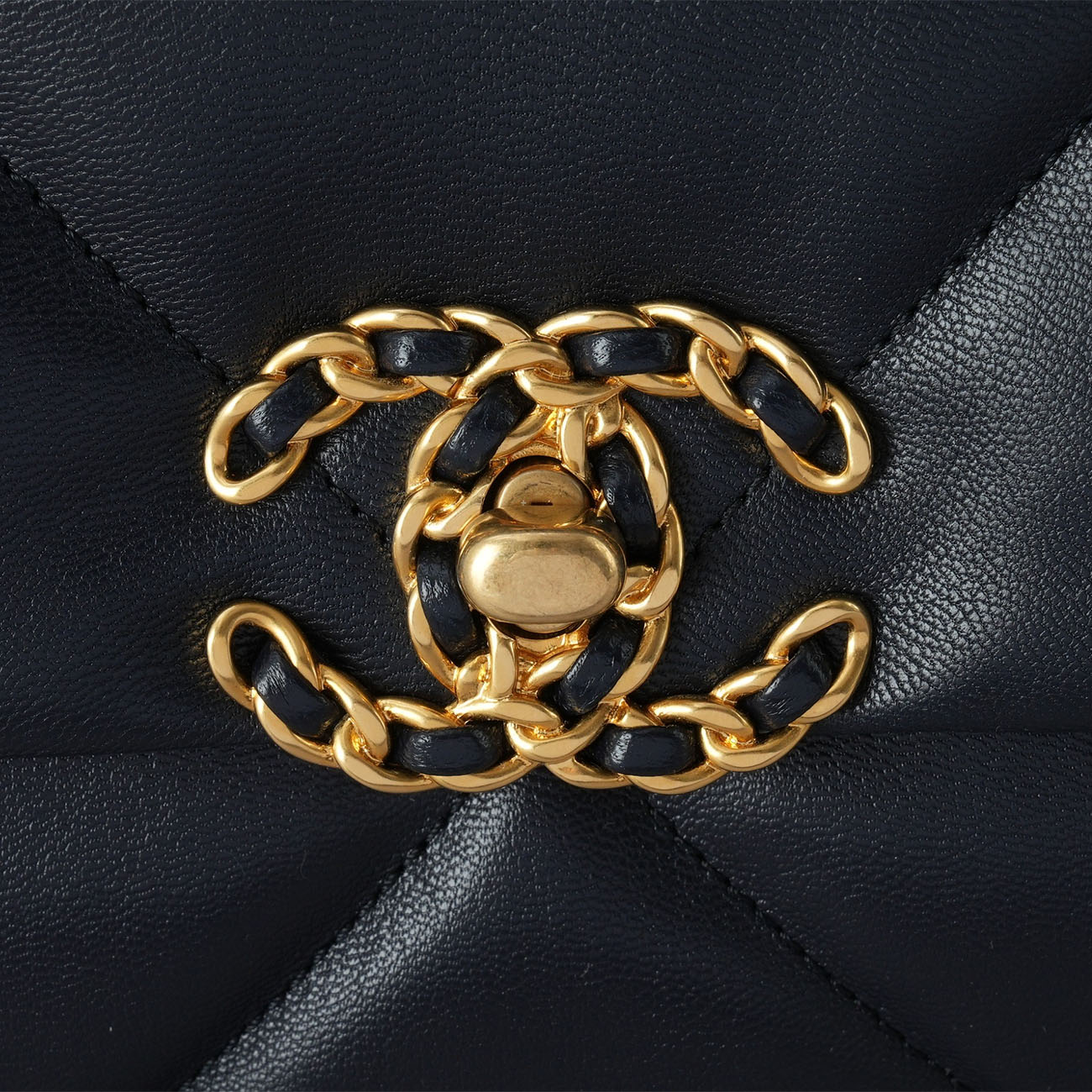 CHANEL(USED)샤넬 AS1162 19백 맥시