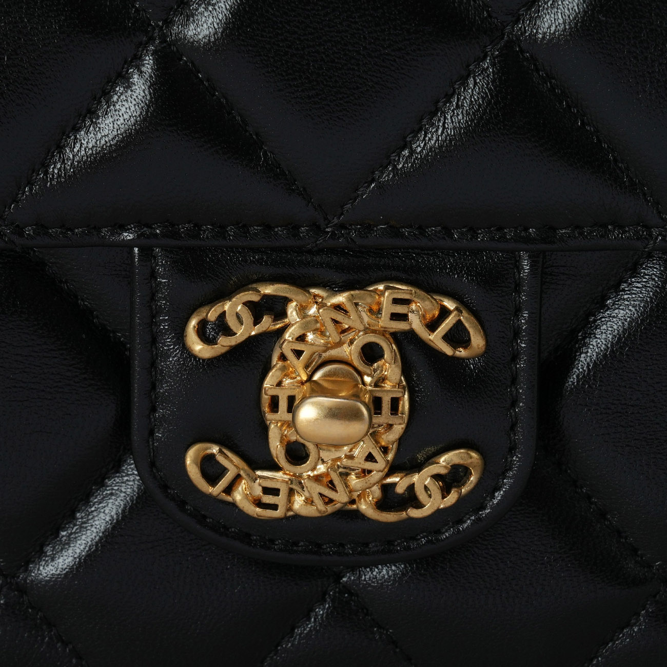 CHANEL(USED)샤넬 AS4056 시즌 CC로고 퀼팅 미니 플랩백