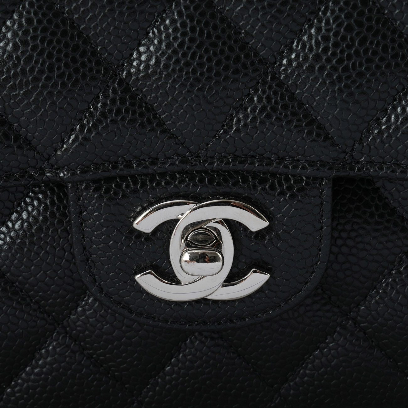 CHANEL(USED)샤넬 캐비어 클래식 미듐 플랩백