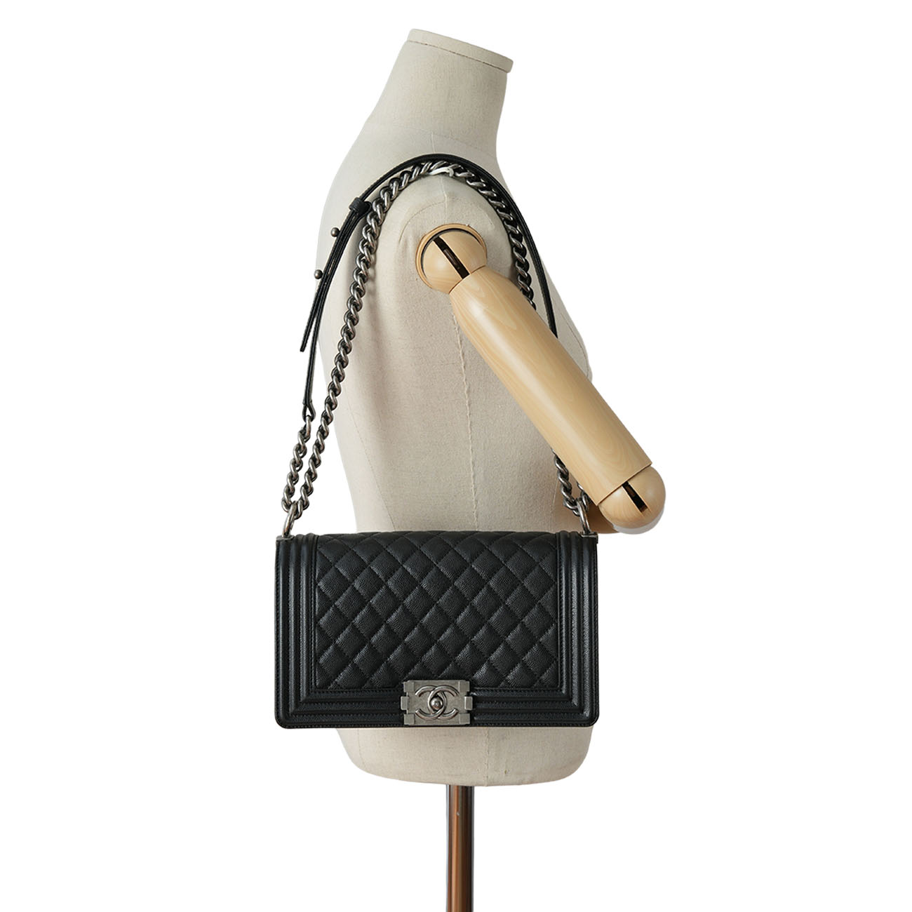 CHANEL(USED)샤넬 캐비어 보이샤넬 미듐 플랩백