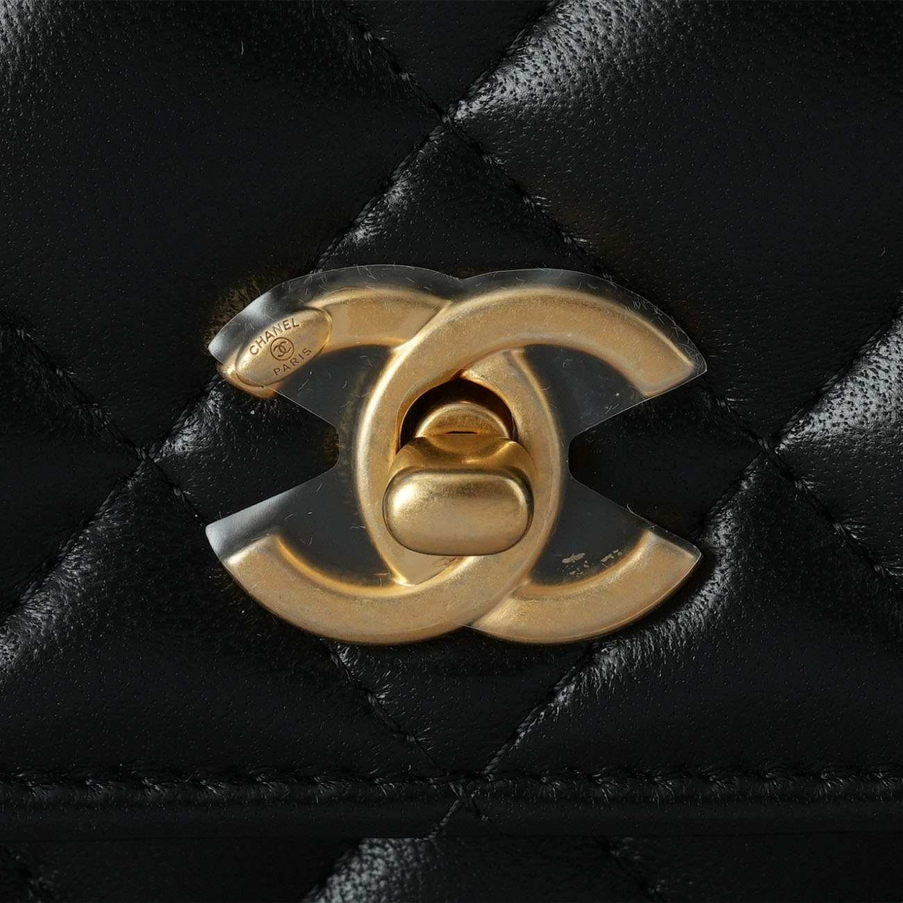 CHANEL(NEW)샤넬 클래식 램스킨 골든볼 WOC (새상품) NEW PRODUCT