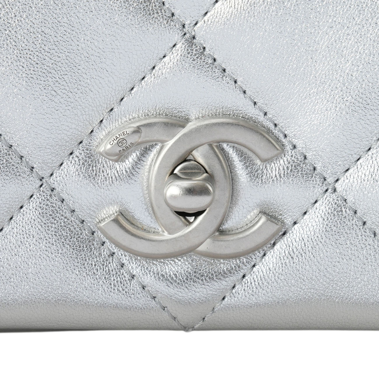 CHANEL(USED)샤넬 시즌 체인 플랩백 메탈릭실버