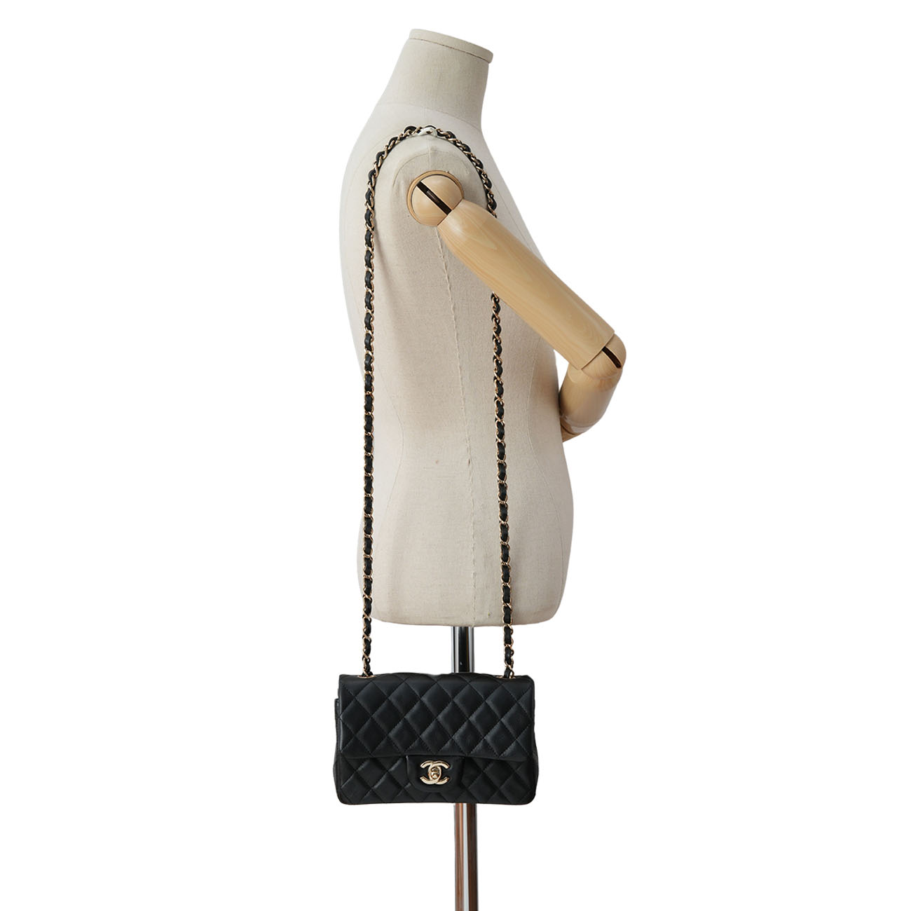 CHANEL(USED)샤넬 A69900 램스킨 클래식 뉴미니 크로스백