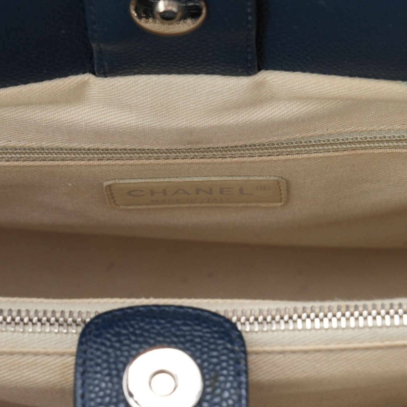 CHANEL(USED)샤넬 시즌 캐비어 토트백