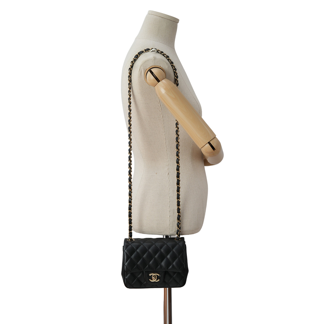 CHANEL(USED)샤넬 A35200 램스킨 클래식 쁘띠삭
