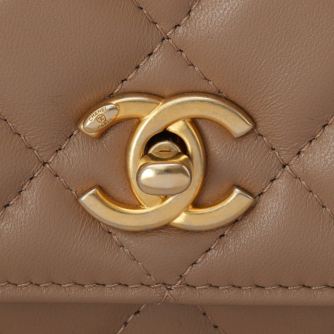 CHANEL(USED)샤넬 AP1450 램스킨 골든볼 WOC
