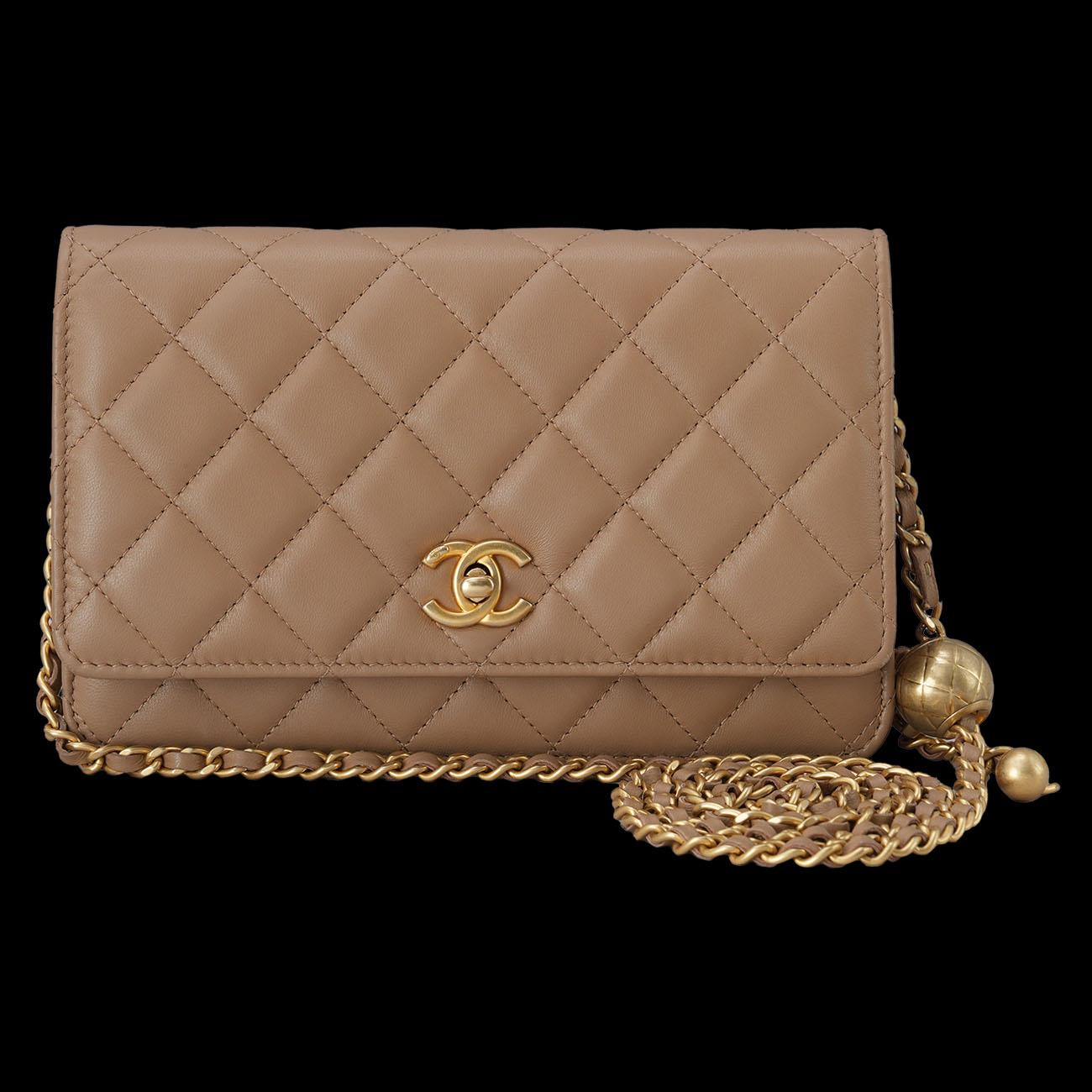 CHANEL(USED)샤넬 AP1450 램스킨 골든볼 WOC