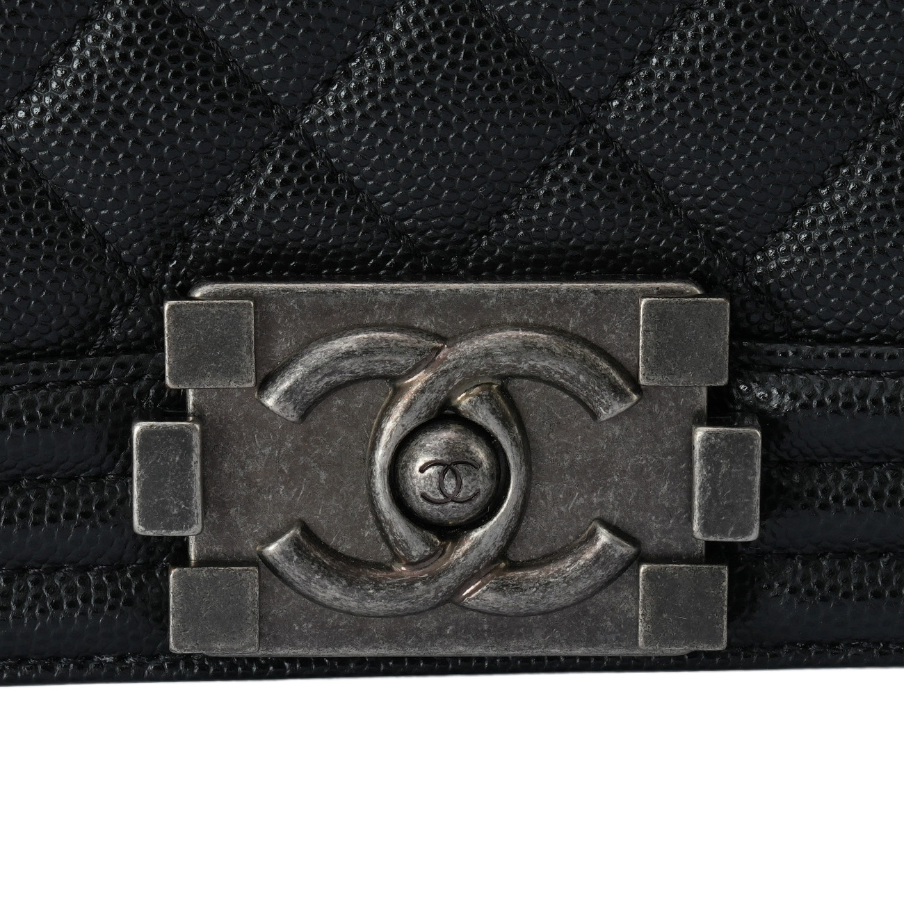 CHANEL(USED)샤넬 캐비어 보이샤넬 미듐 플랩백