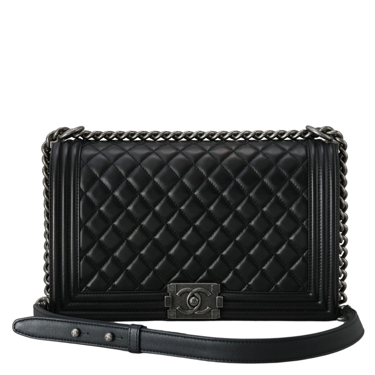 CHANEL(USED)샤넬 A92193 램스킨 보이샤넬 라지 플랩백