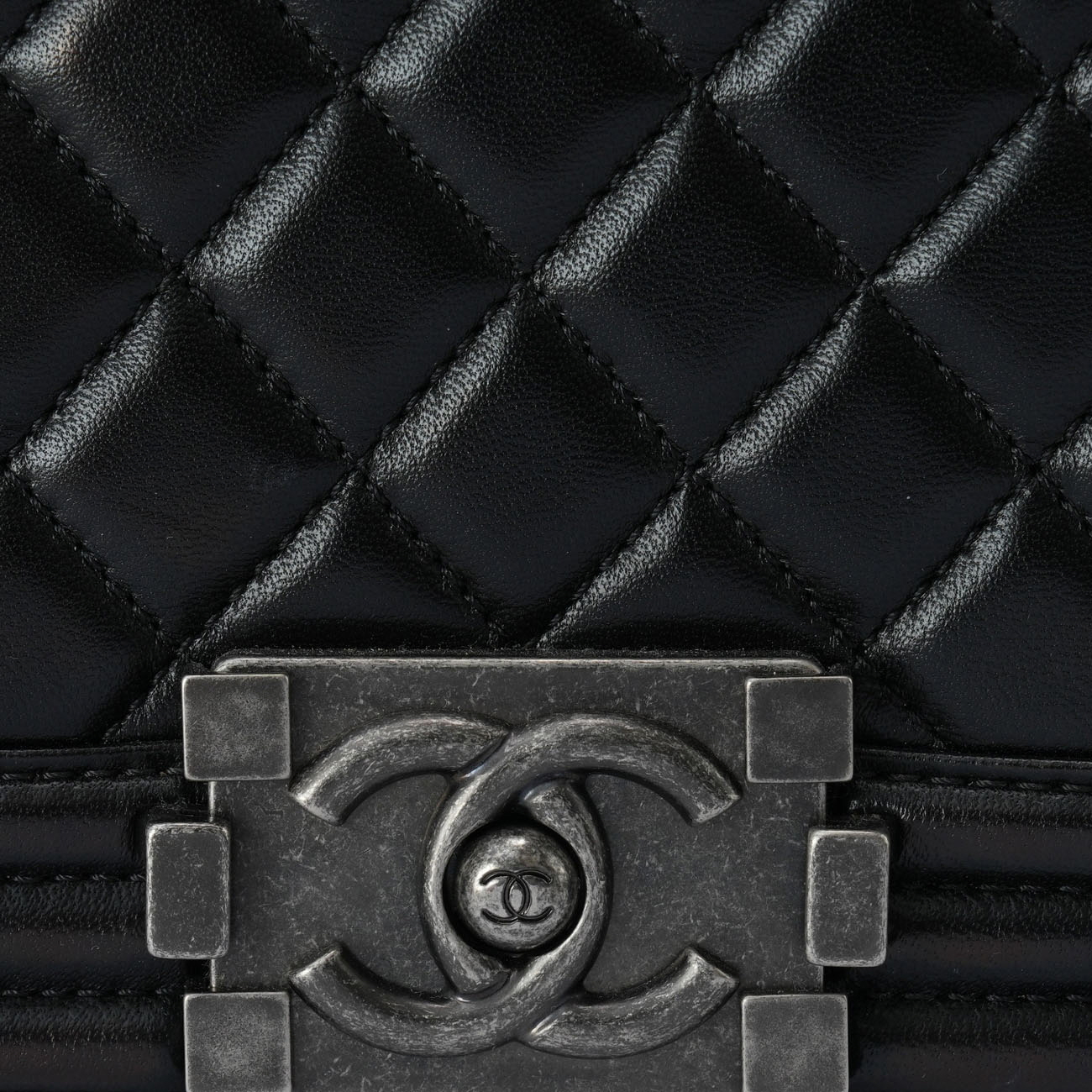 CHANEL(USED)샤넬 A92193 램스킨 보이샤넬 라지 플랩백