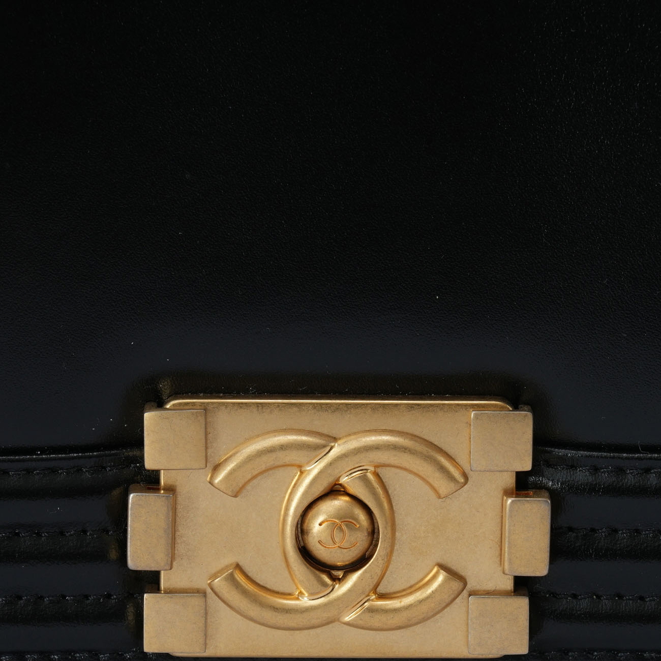 CHANEL(USED)샤넬 캐비어 보이샤넬 미니 플랩백