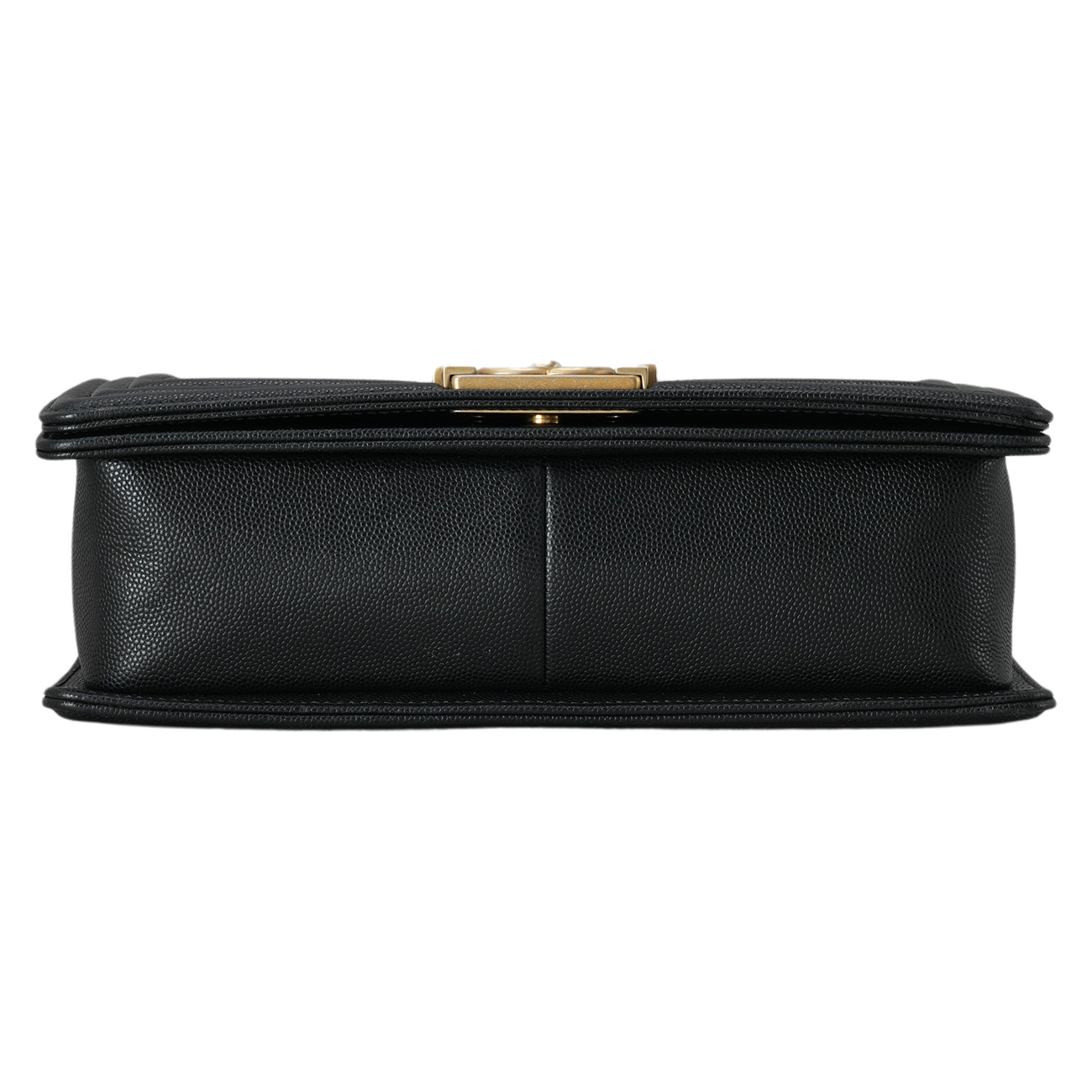 CHANEL(USED)샤넬 A67086 캐비어 보이샤넬 미듐 플랩백
