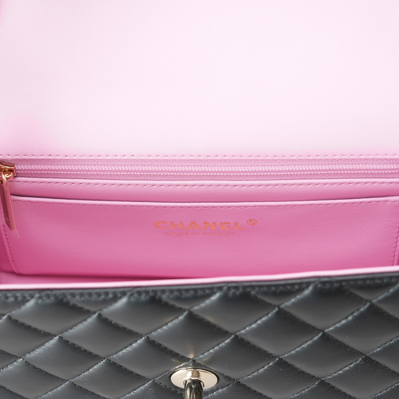 CHANEL(USED)샤넬 클래식 뉴미니 탑핸들