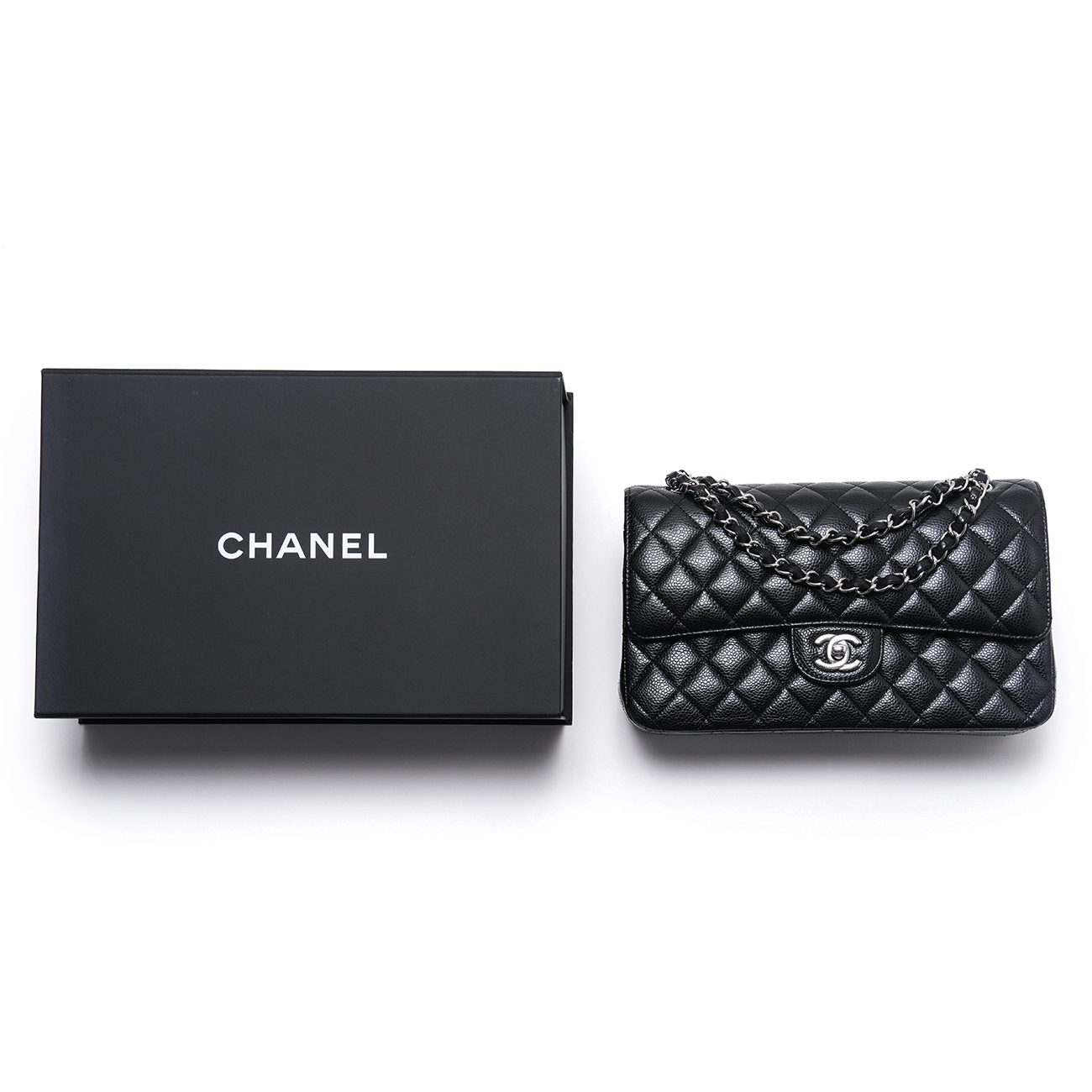CHANEL(USED)샤넬 캐비어 클래식 미듐 플랩백