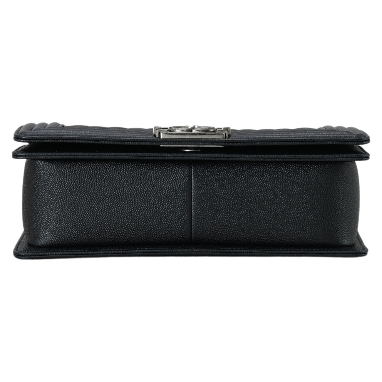 CHANEL(USED)샤넬 A67086 캐비어 보이샤넬 미듐 플랩백