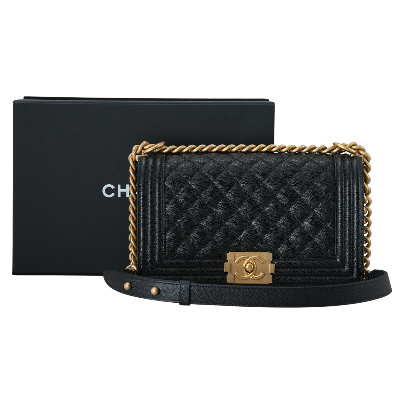 CHANEL(USED)샤넬 A67086 캐비어 보이샤넬 미듐 플랩백