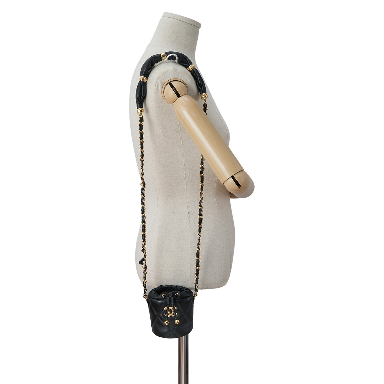 CHANEL(USED)샤넬 필로우 크러쉬 드로스트링 미니 버킷백