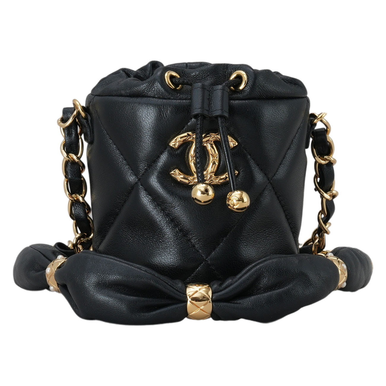CHANEL(USED)샤넬 필로우 크러쉬 드로스트링 미니 버킷백