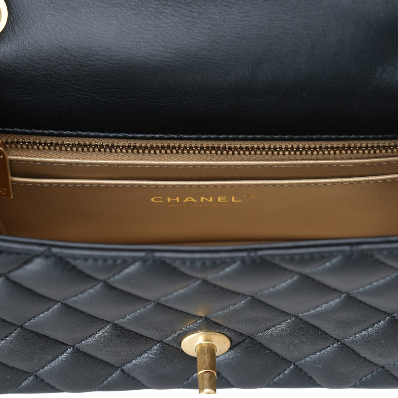CHANEL(USED)샤넬 램스킨 골든볼 뉴미니