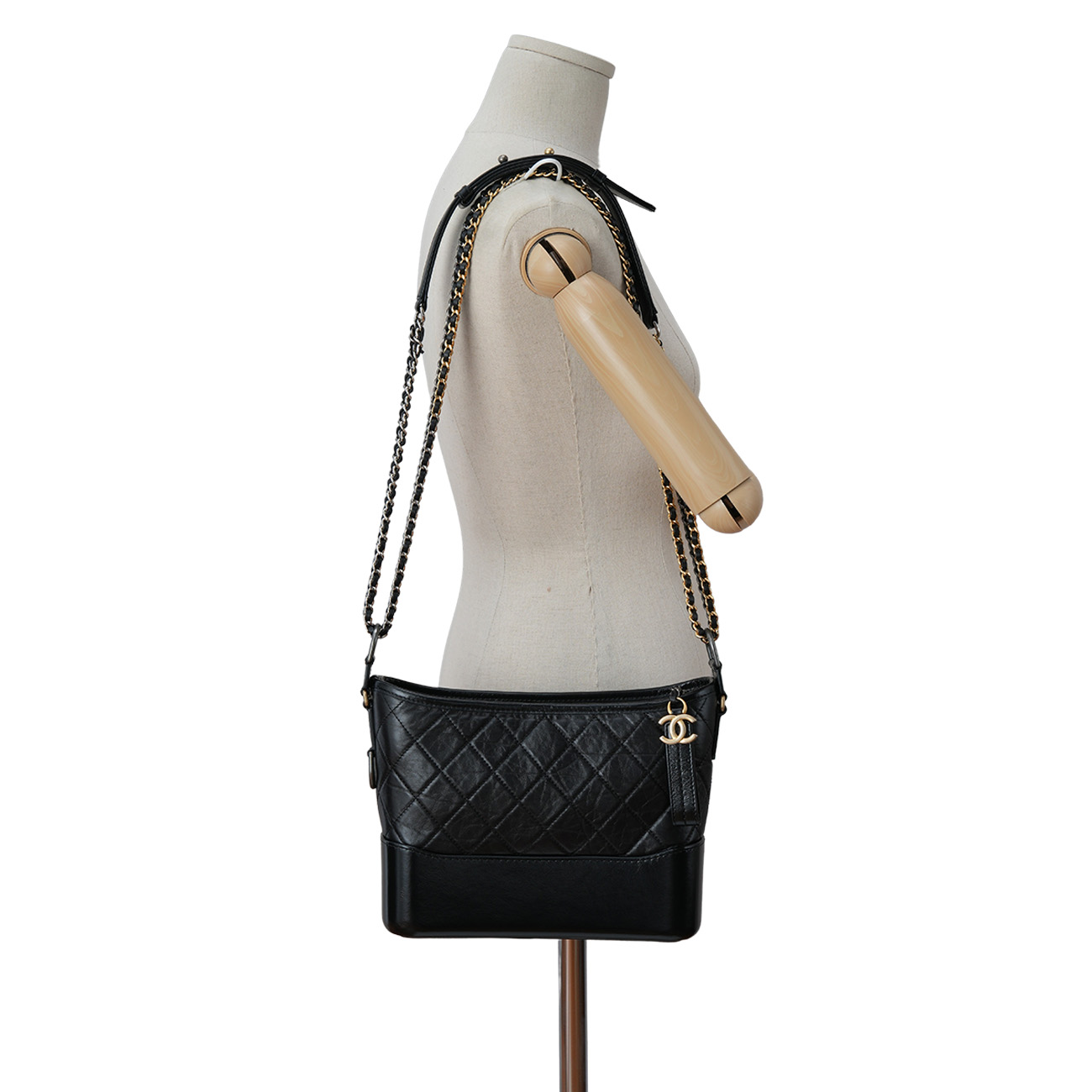 CHANEL(USED)샤넬 AS1521 가브리엘 호보백 뉴미듐