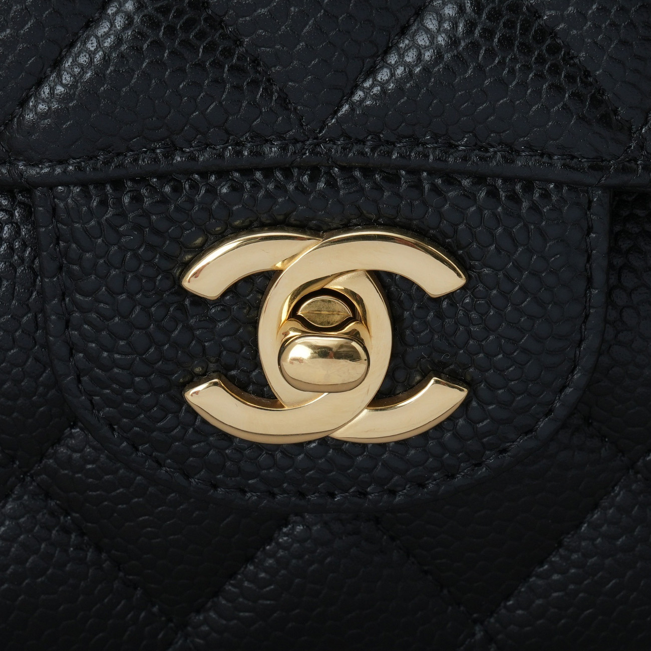 CHANEL(USED)샤넬 A01112 캐비어 클래식 미듐 플랩백