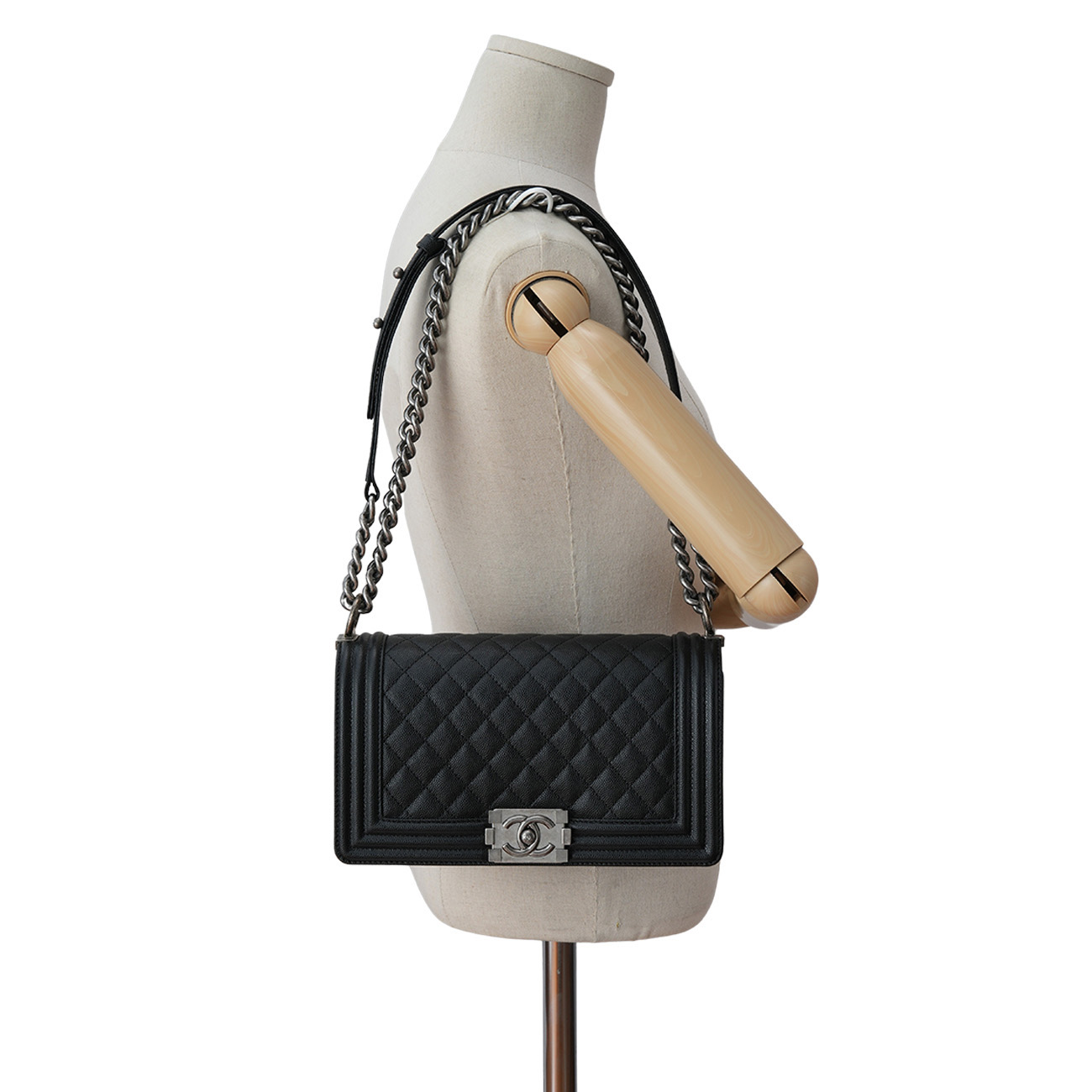 CHANEL(USED)샤넬 캐비어 보이샤넬 미듐 플랩백