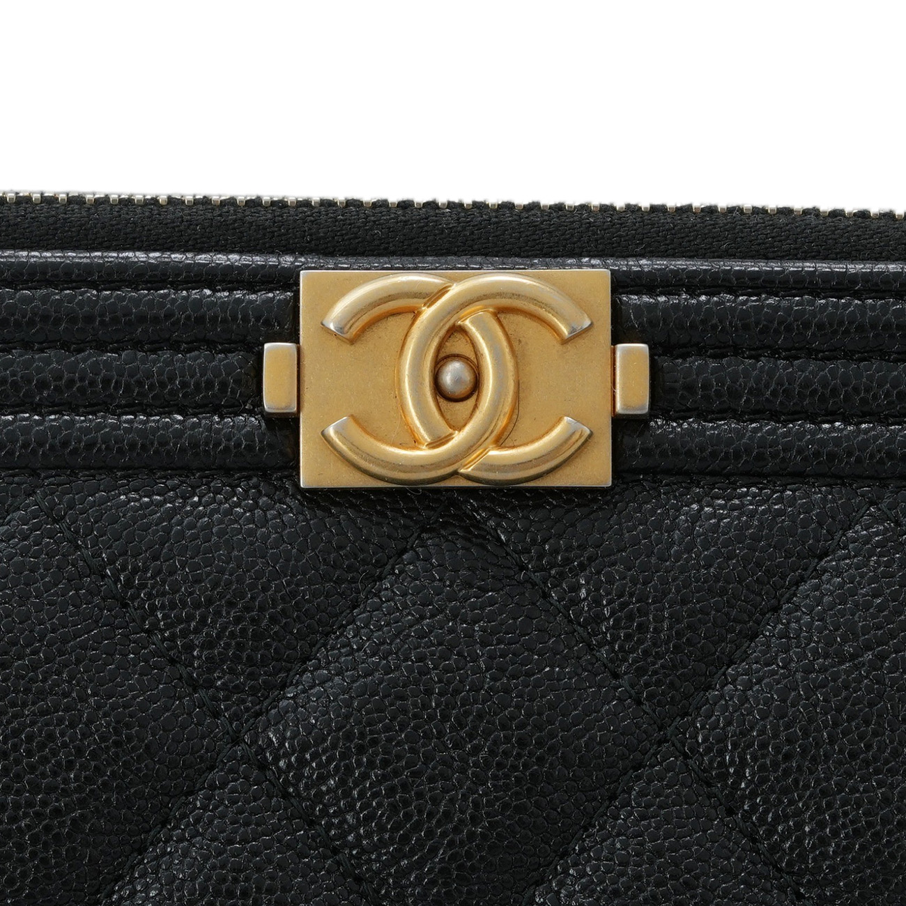CHANEL(USED)샤넬 캐비어 보이샤넬 뉴미듐 클러치
