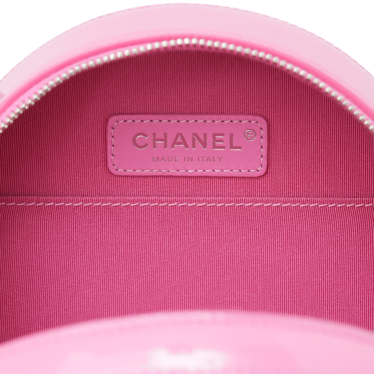 CHANEL(USED)샤넬 페이던트 시즌 라운드 체인 크로스백