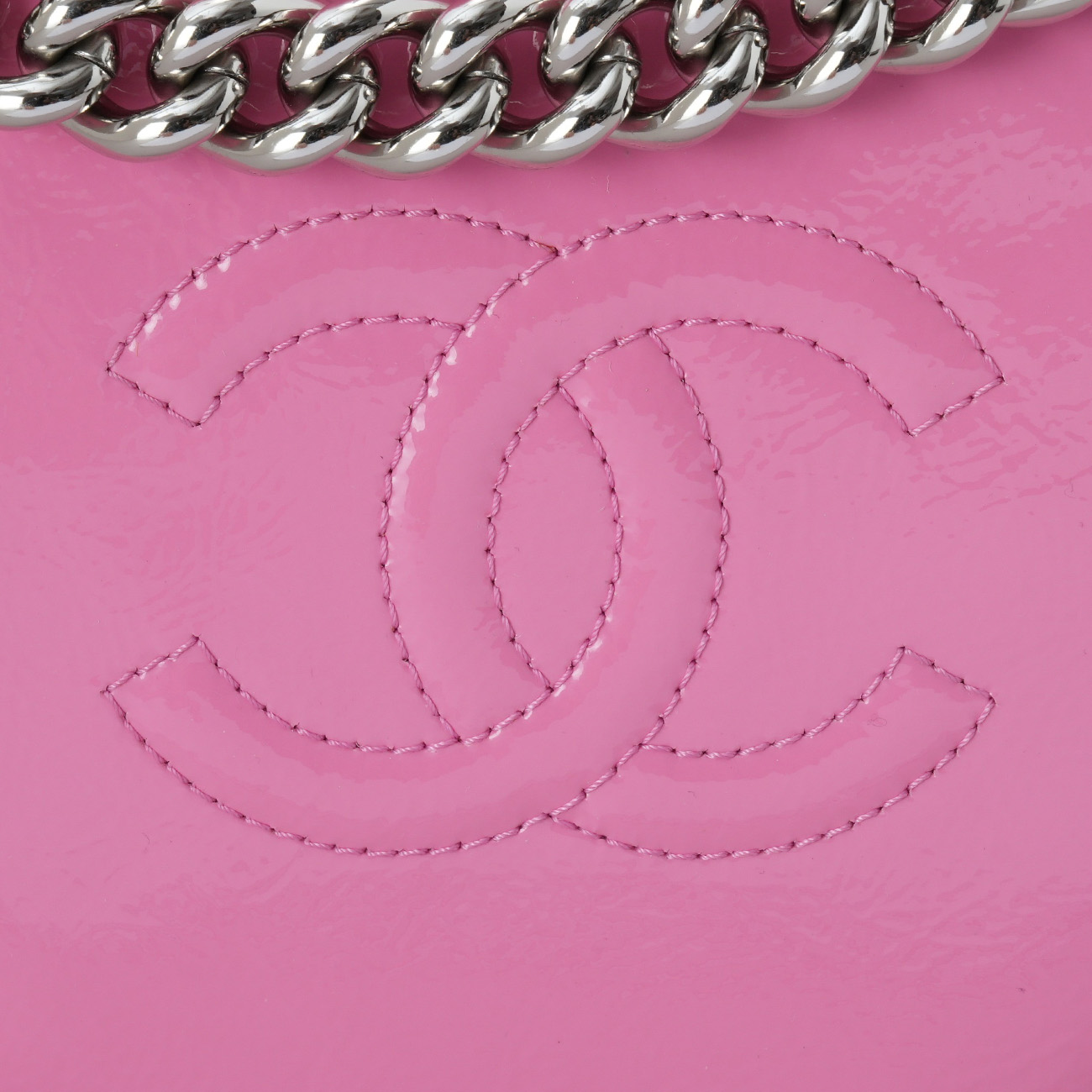 CHANEL(USED)샤넬 페이던트 시즌 라운드 체인 크로스백