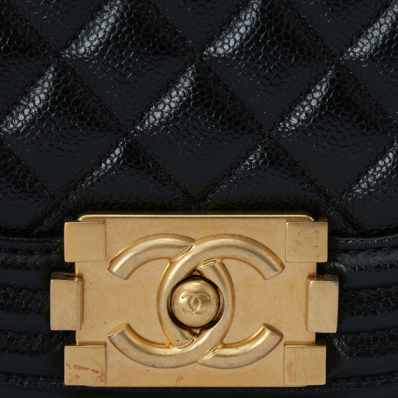 CHANEL(USED)샤넬 AS3186 캐비어 보이샤넬 메신저백