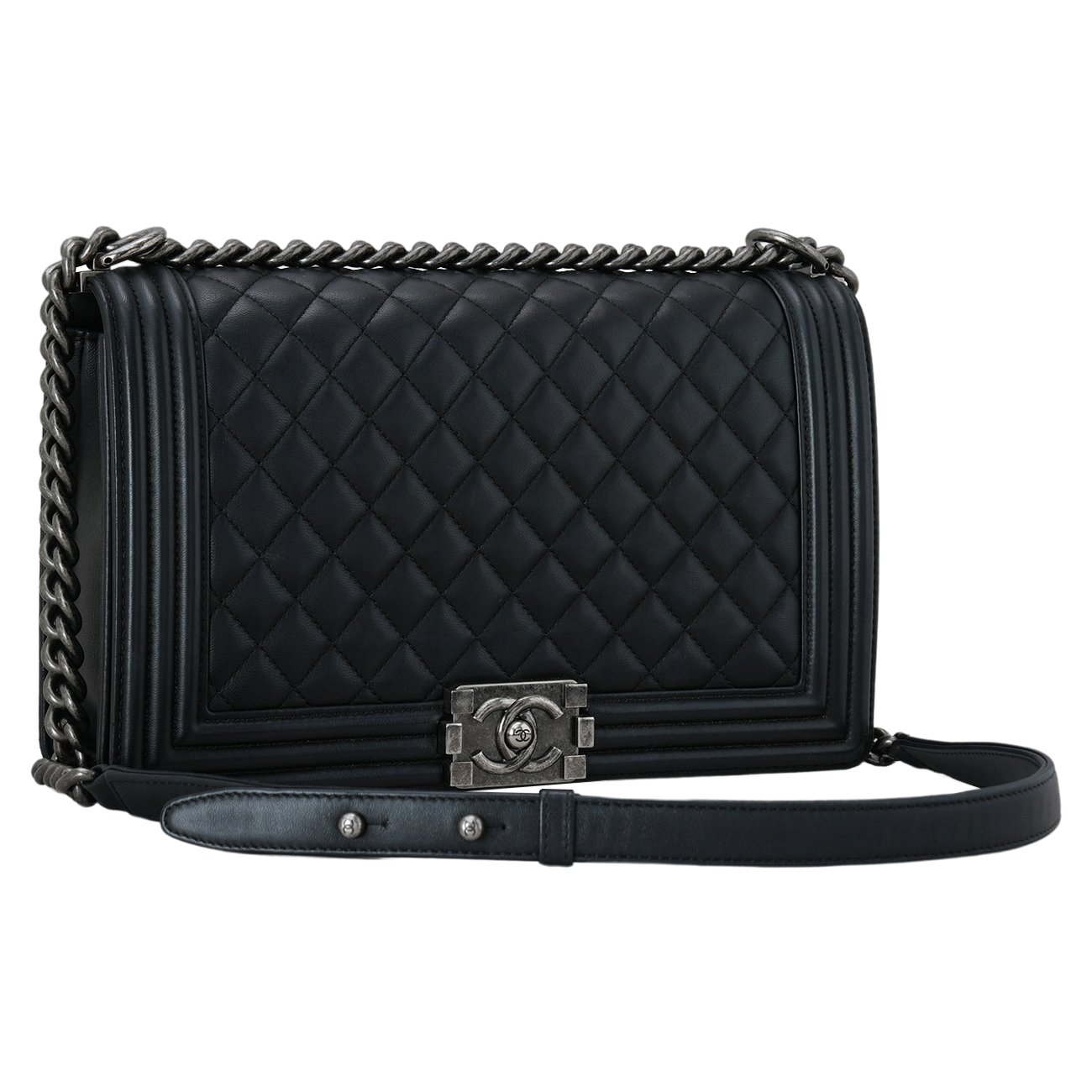 CHANEL(USED)샤넬 보이샤넬 뉴미듐 플랩백