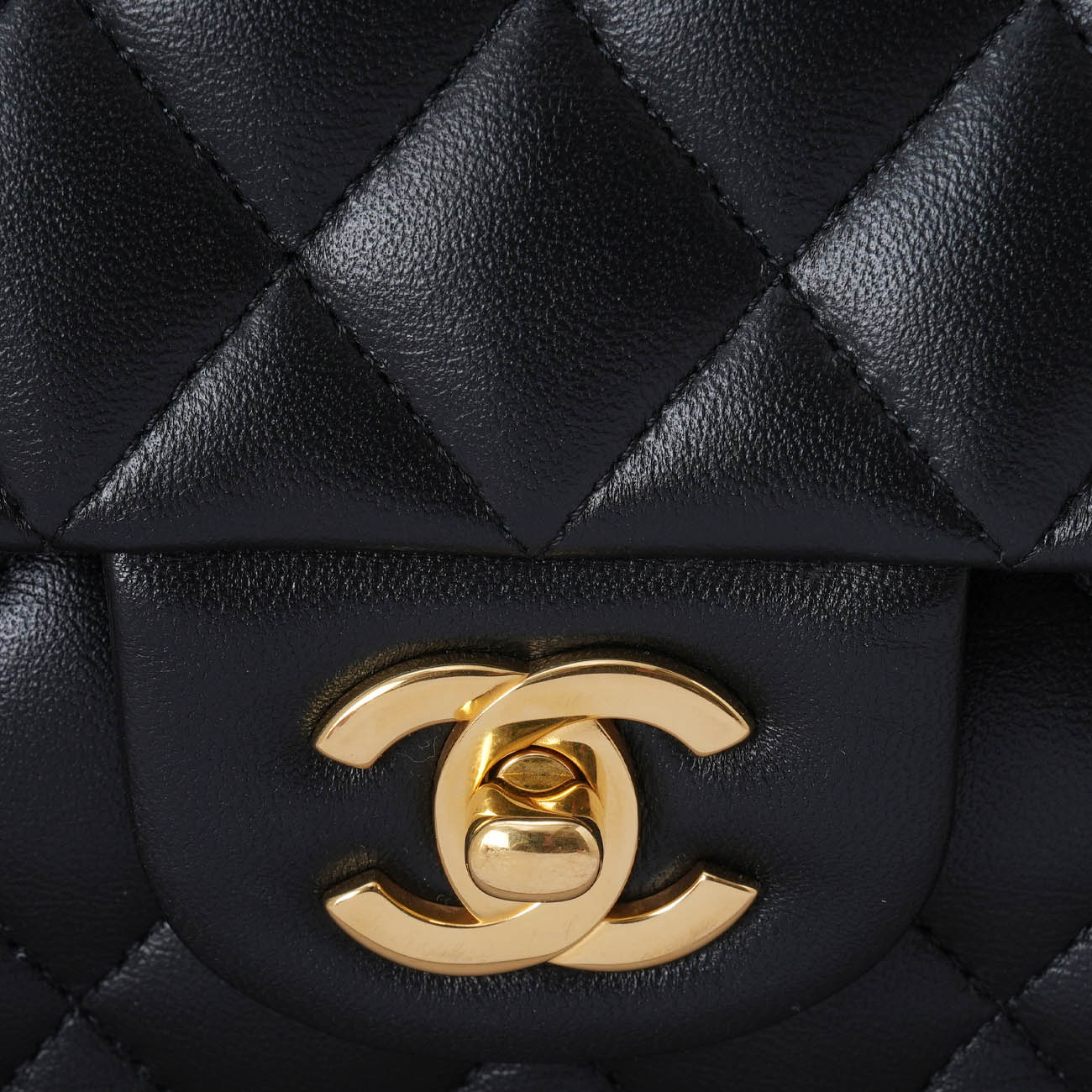 CHANEL(USED)샤넬 램스킨 클래식 스몰 플랩백