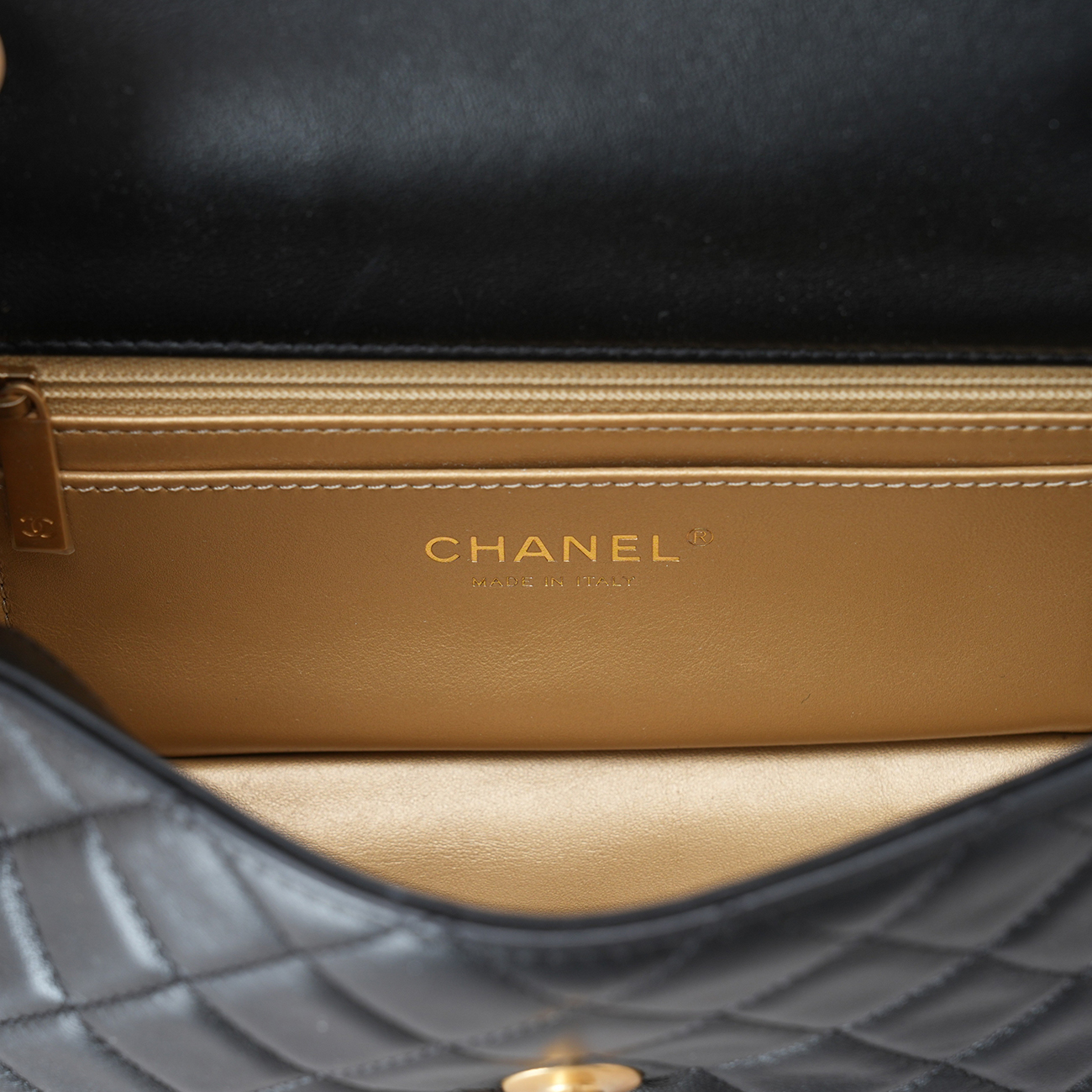 CHANEL(USED)샤넬 뉴미니 골든볼 크로스백