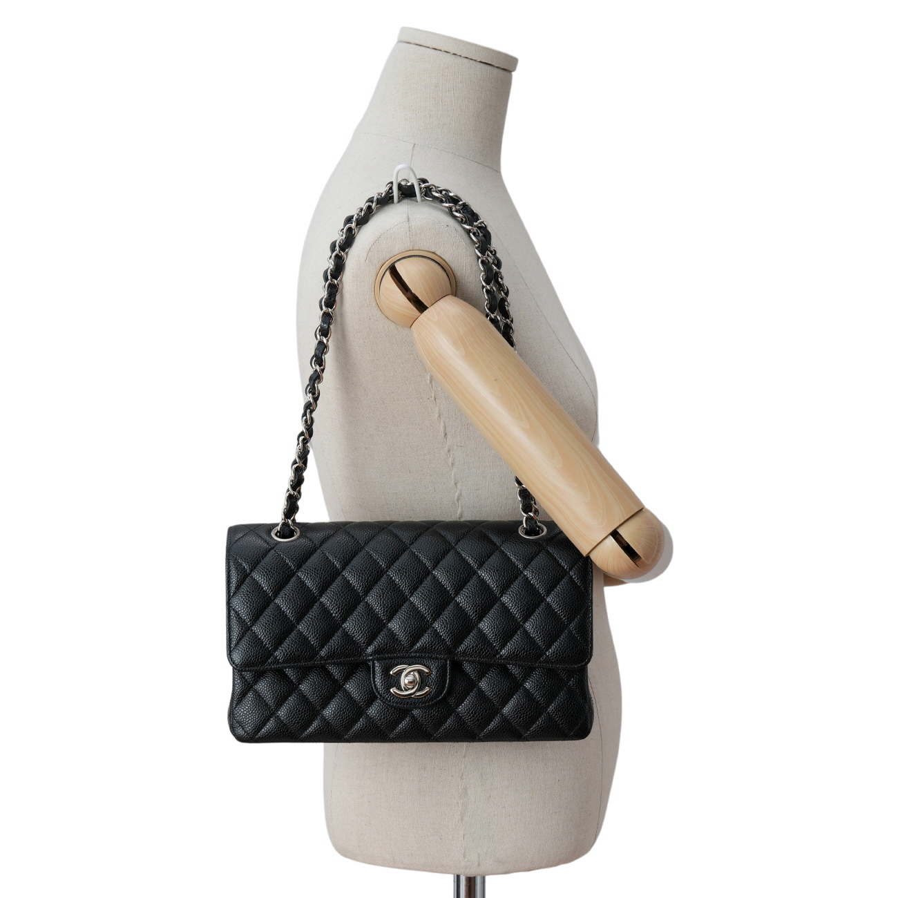 CHANEL(USED)샤넬 캐비어 클래식 미듐 플랩백