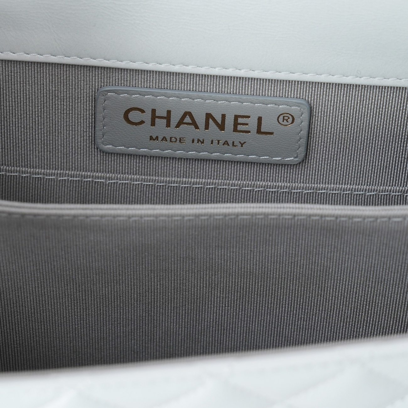 CHANEL(USED)샤넬 AS0130 보이샤넬 사첼백