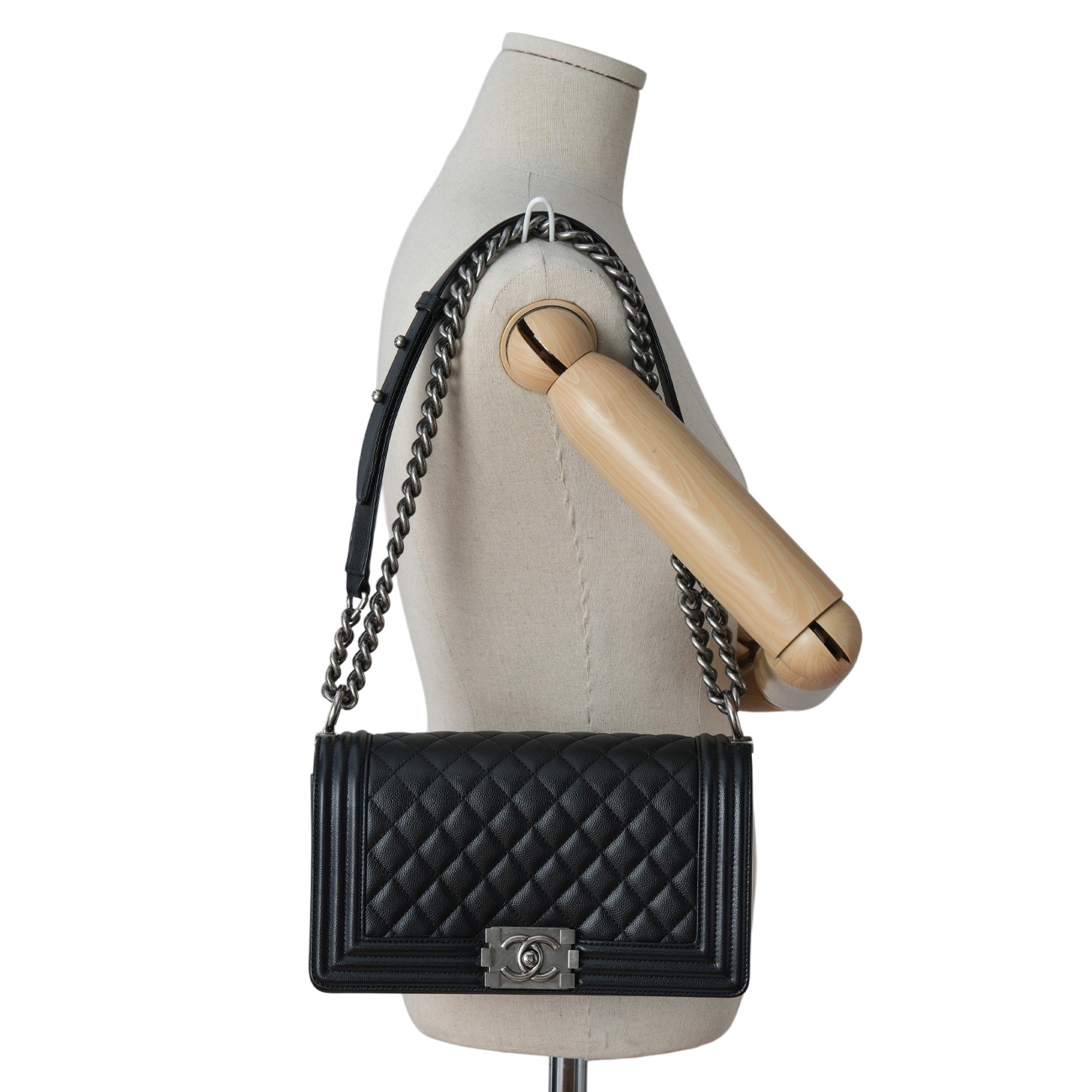 CHANEL(USED)샤넬 캐비어 보이샤넬 미듐 플랩백