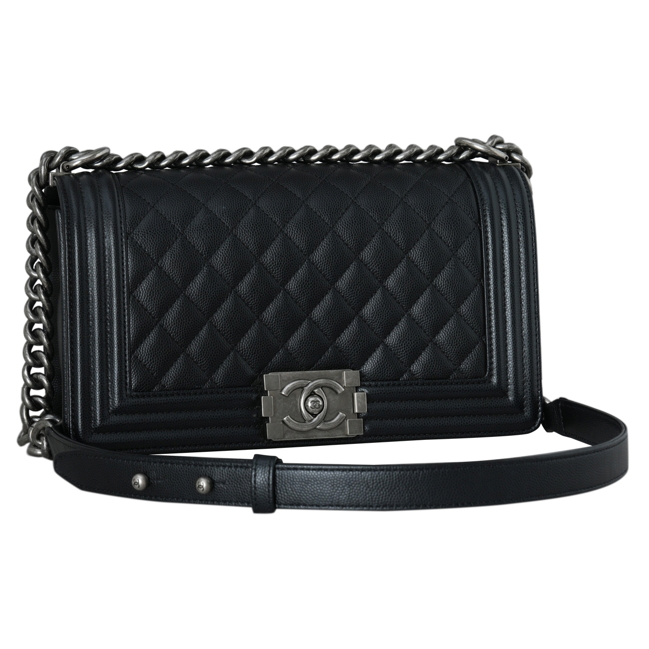 CHANEL(USED)샤넬 캐비어 보이샤넬 미듐 플랩백