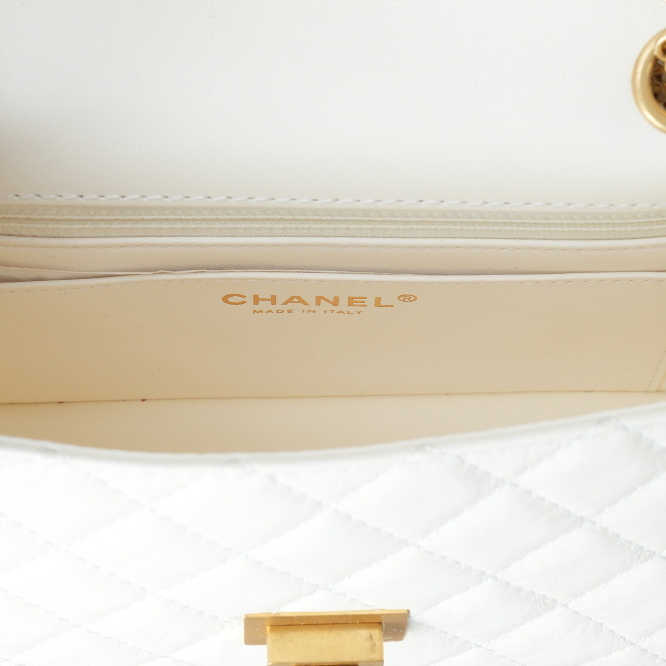 CHANEL(USED)샤넬 AS0874 2.55 빈티지 플랩백 미니